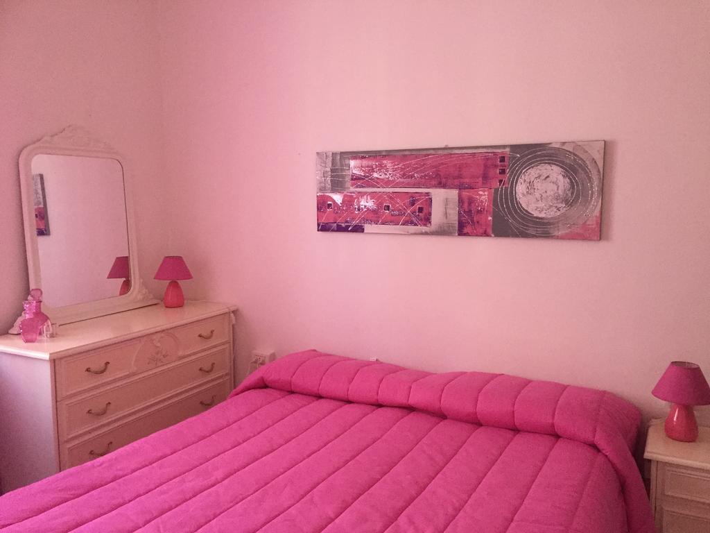 L'Aurora Viola Bed & Breakfast Carbonia Room photo