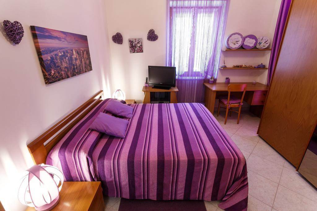 L'Aurora Viola Bed & Breakfast Carbonia Exterior photo