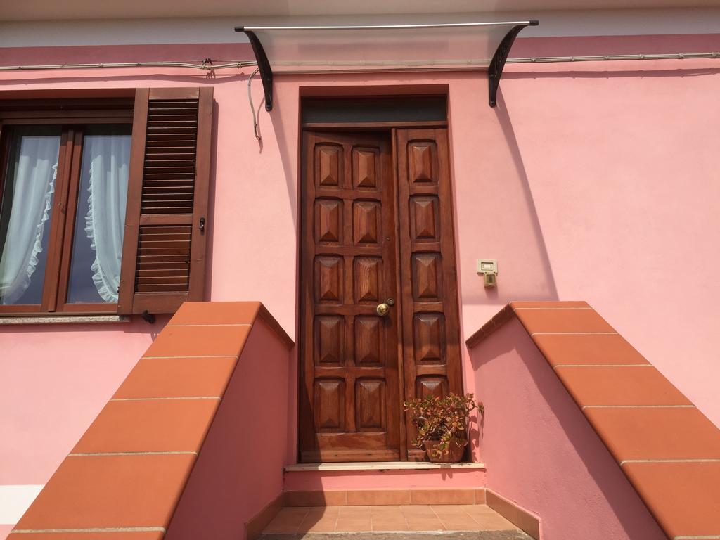 L'Aurora Viola Bed & Breakfast Carbonia Exterior photo